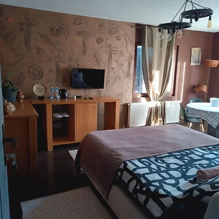 Bed & Breakfast Etno Selo Nasa Avlija Blace