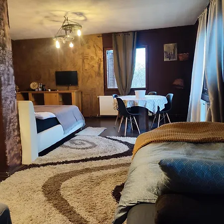 Etno Selo Nasa Avlija Bed & Breakfast